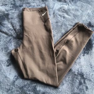 Black high waisted Nike Drifit Legging
